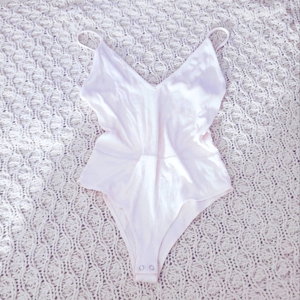 Blush Pink Ribbed Deep V Bodysuit
